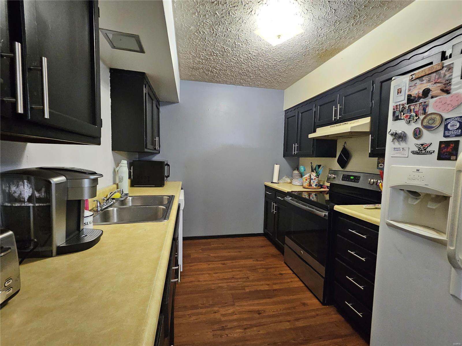 1800 Sanders Road Property Photo 11