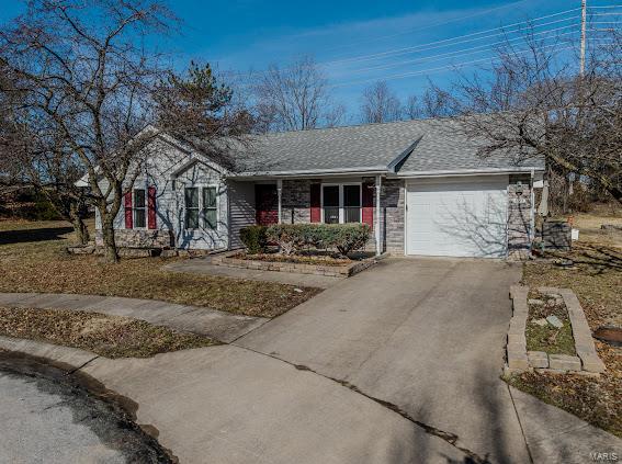 895 Azalea Court Property Photo