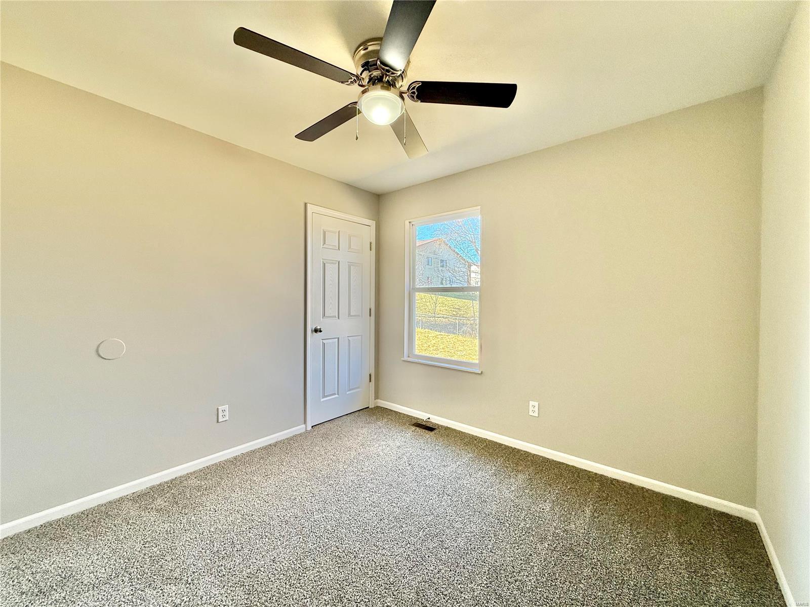 13 Hickory Circle Property Photo 18