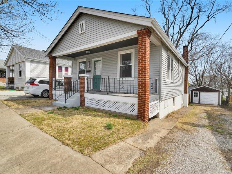 9916 Lark Avenue Property Photo 1