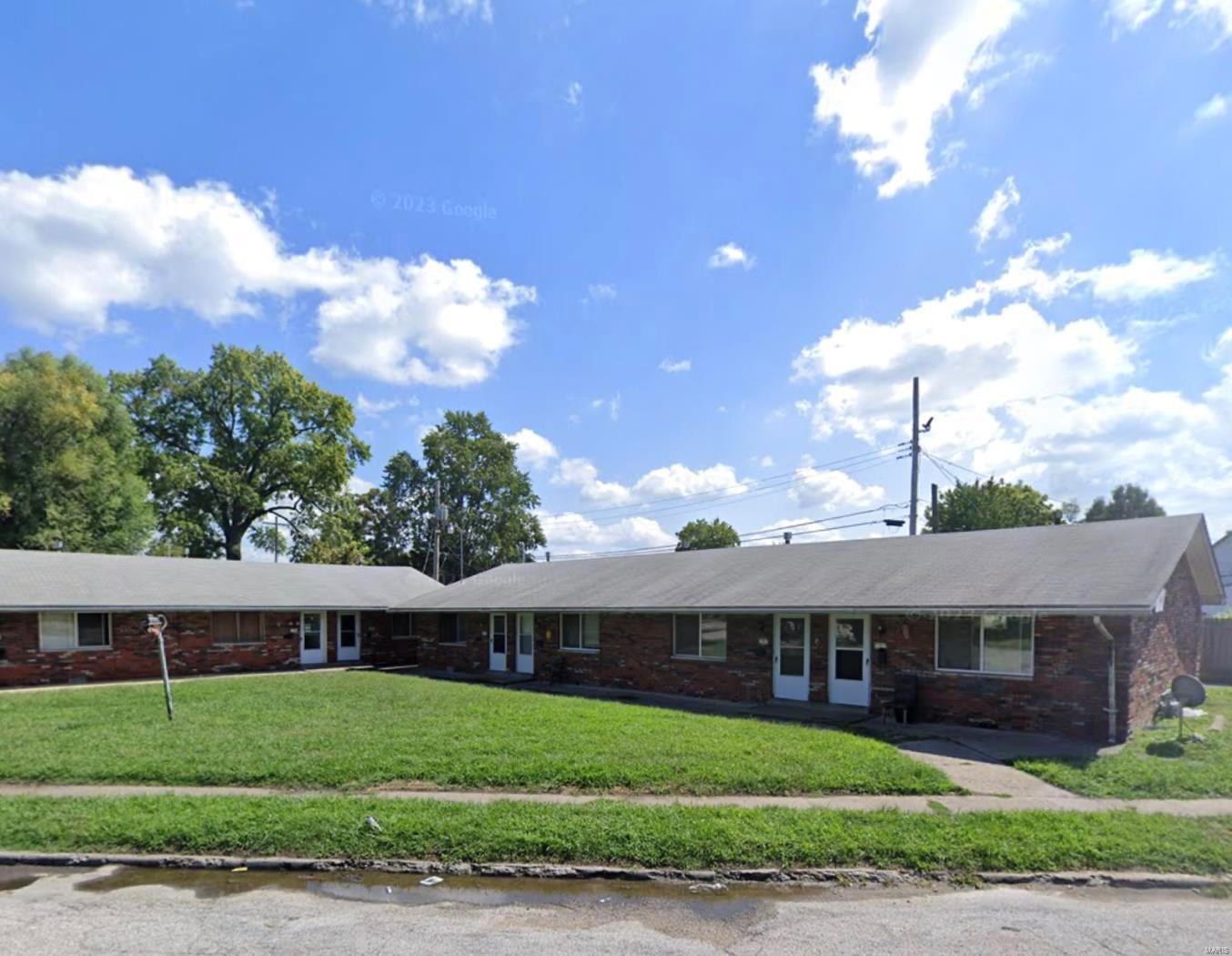 1906 Rhodes Street 4 Property Photo