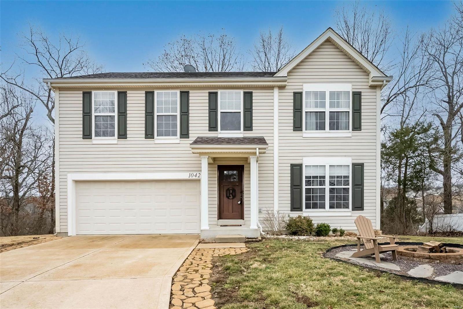 1042 Scenic Oaks Court Property Photo 1