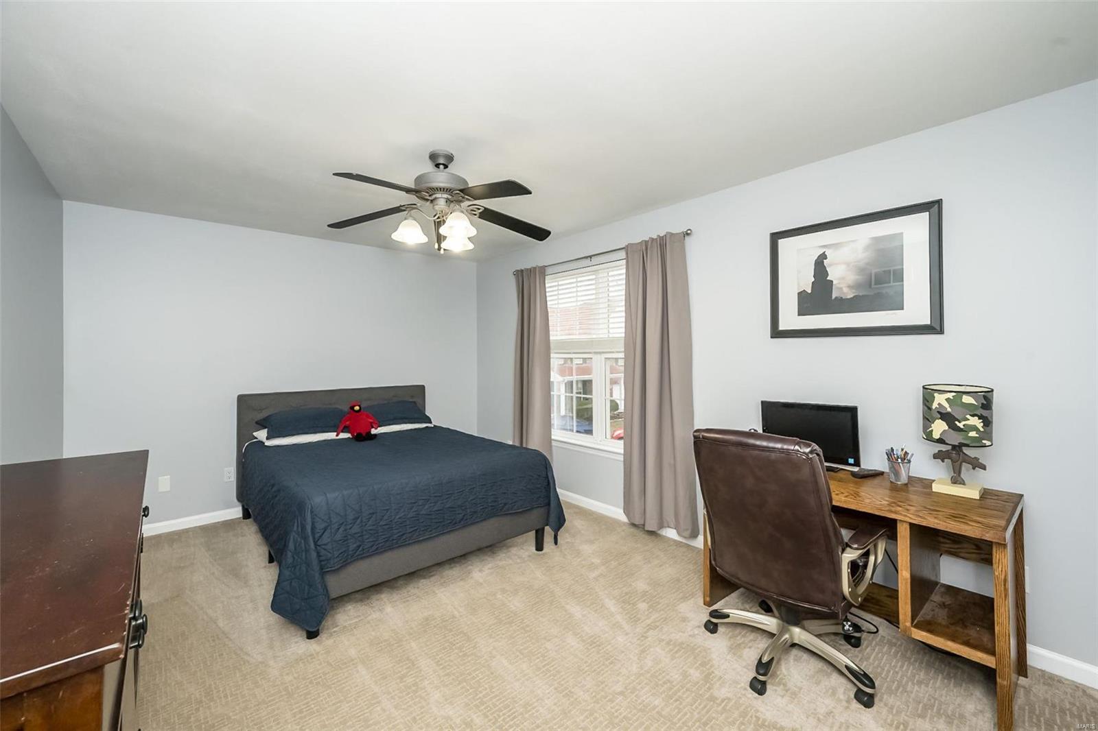 1042 Scenic Oaks Court Property Photo 25