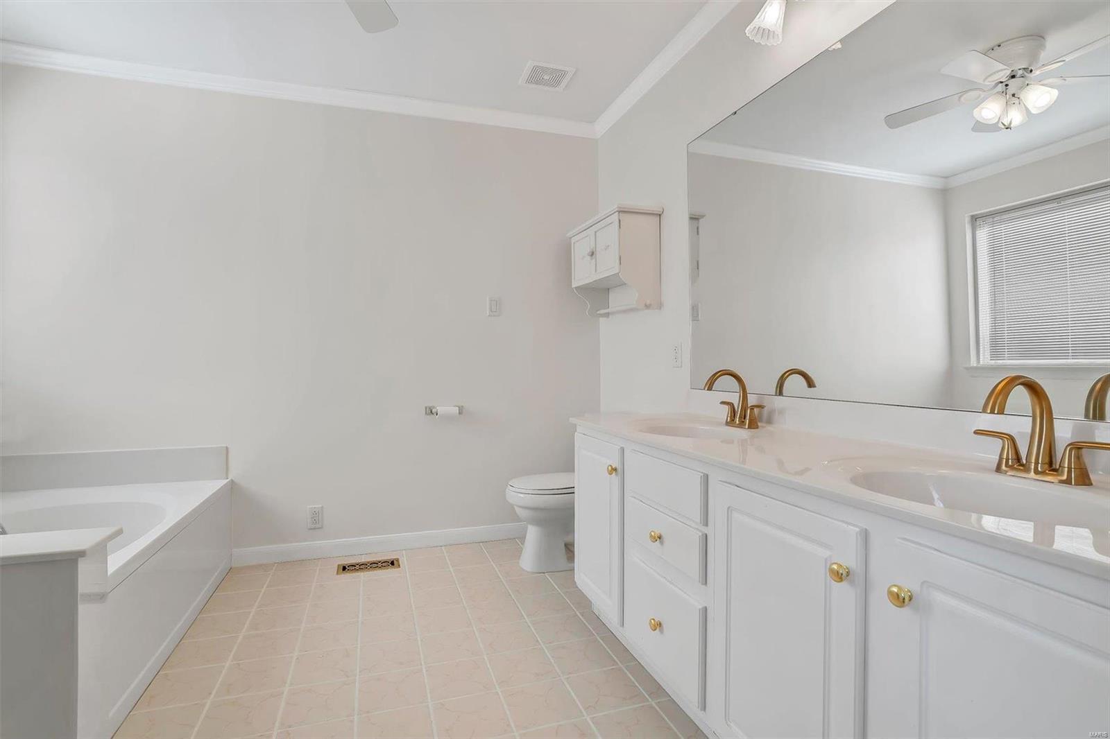 1004 Red Orchard Trail Property Photo 14