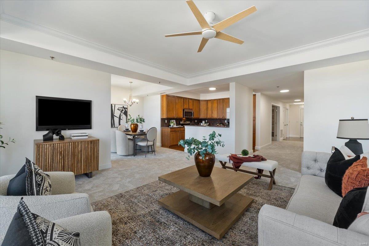 842 N New Ballas Court 303 Property Photo 1