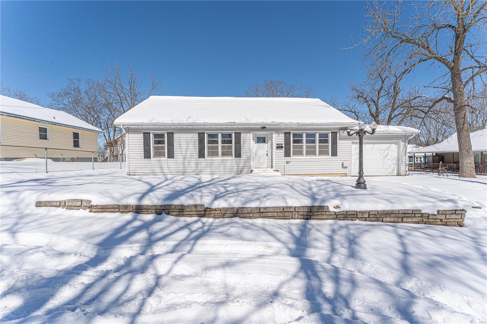 102 W 8th Street Property Photo