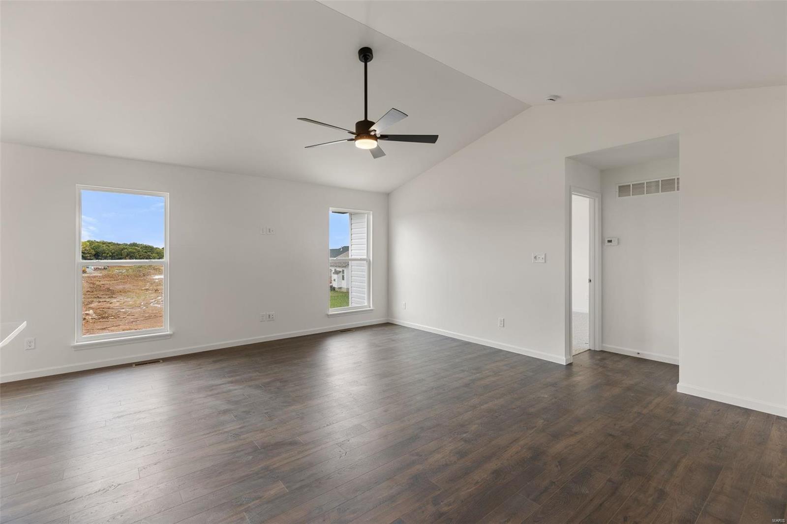 1028 Red Fox Drive Property Photo 5