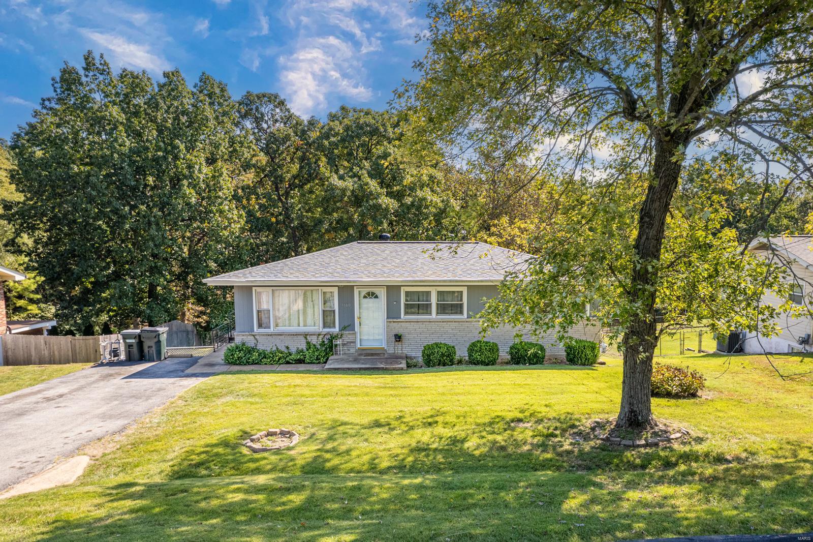 1660 Hobelman Drive Property Photo