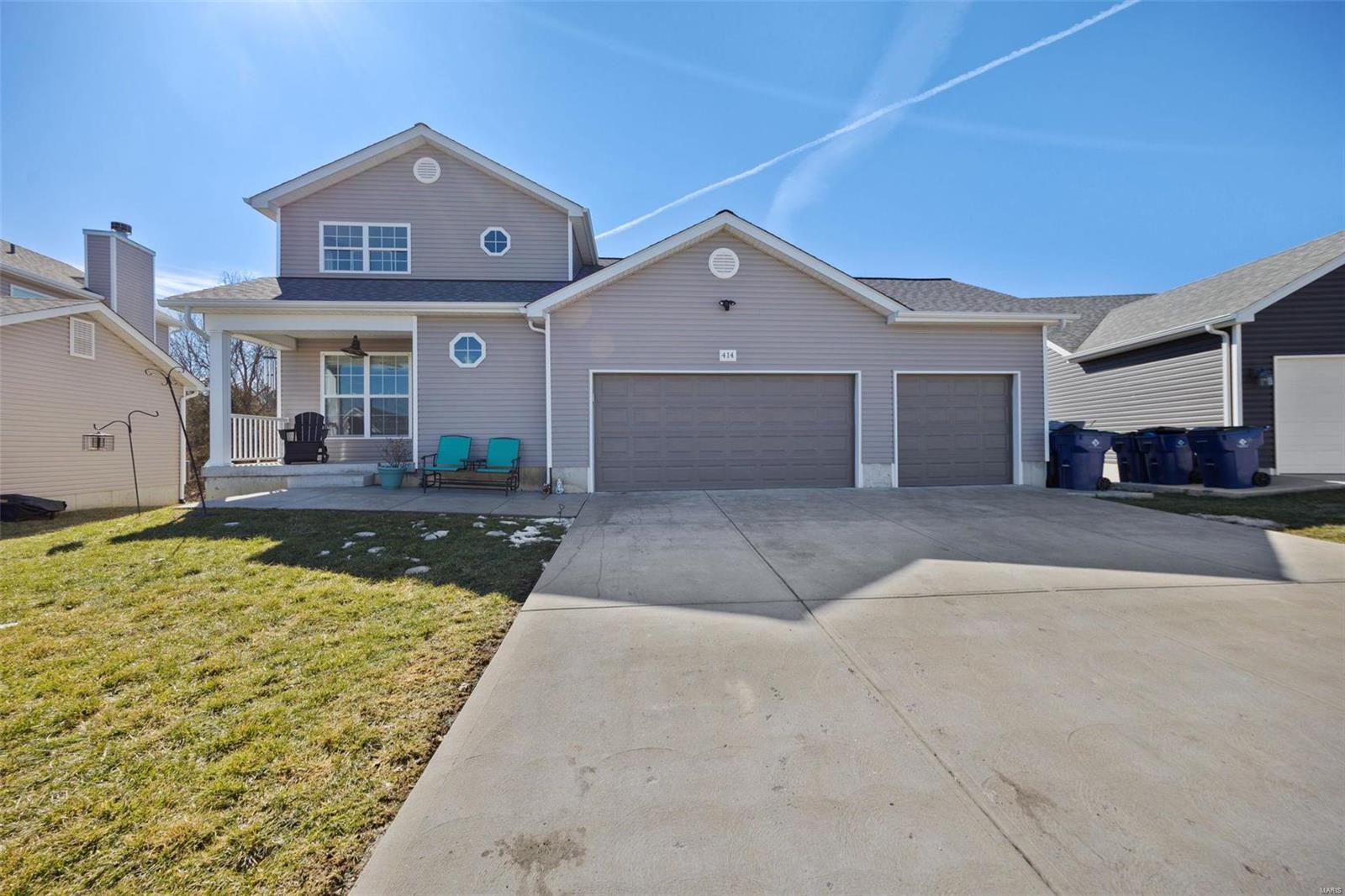 414 Stonewater Dr Property Photo