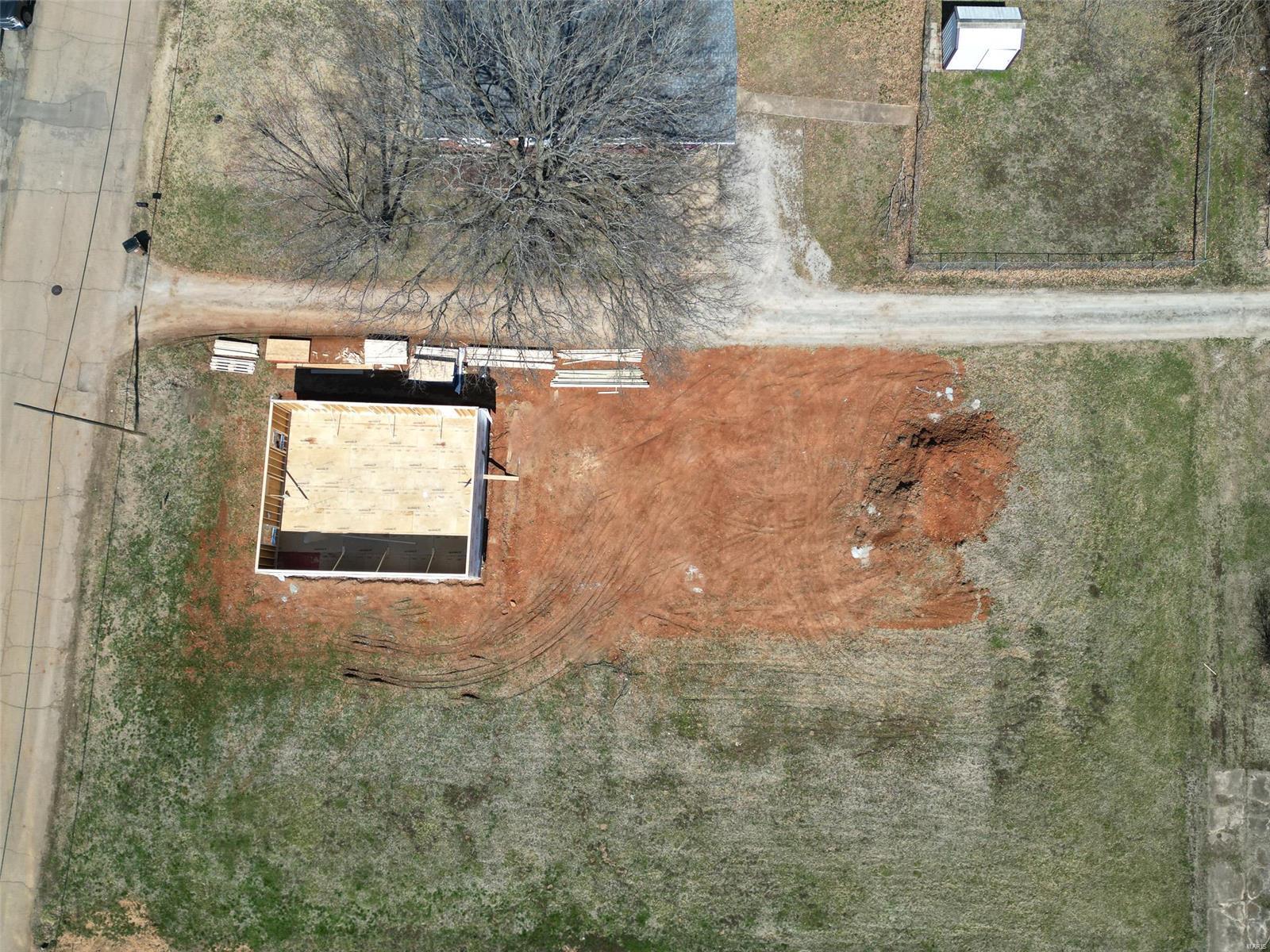 507 Villar Street Property Photo 7