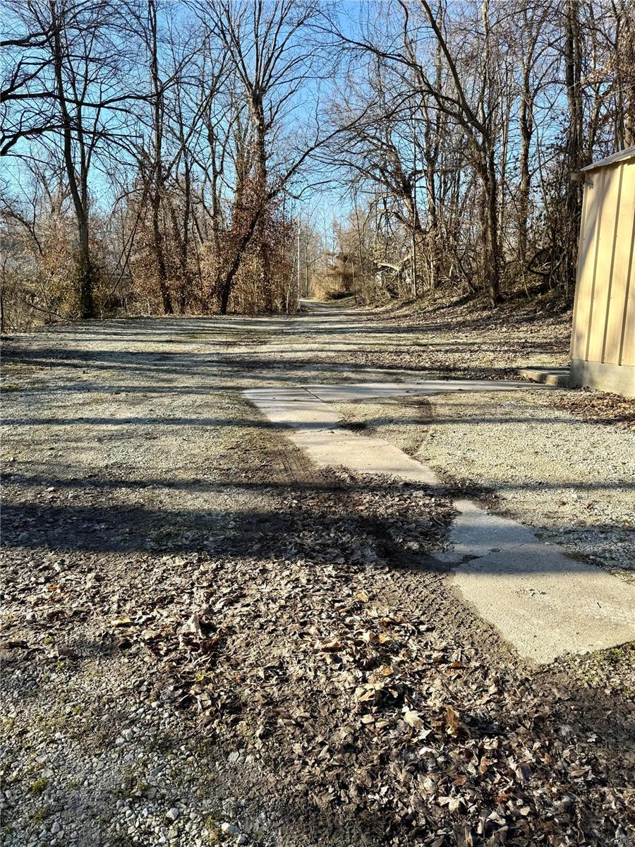 535 W Walnut Street Property Photo 4