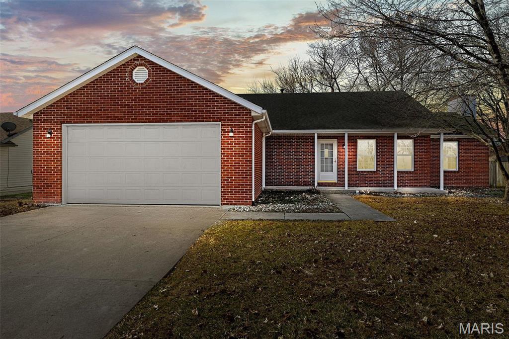 917 Mayfair Drive Property Photo 1