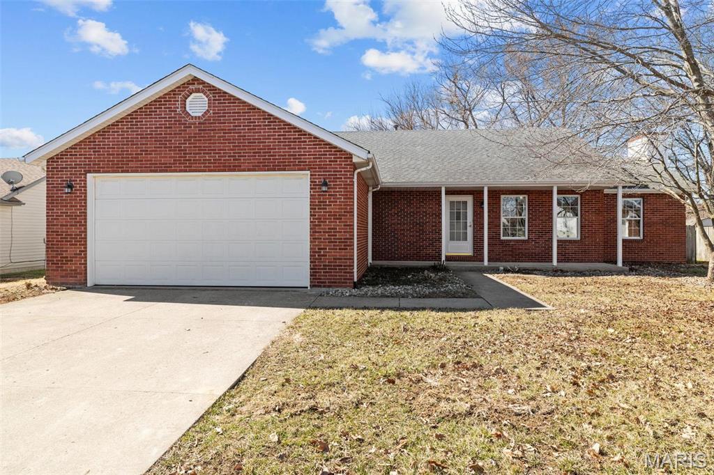917 Mayfair Drive Property Photo 2