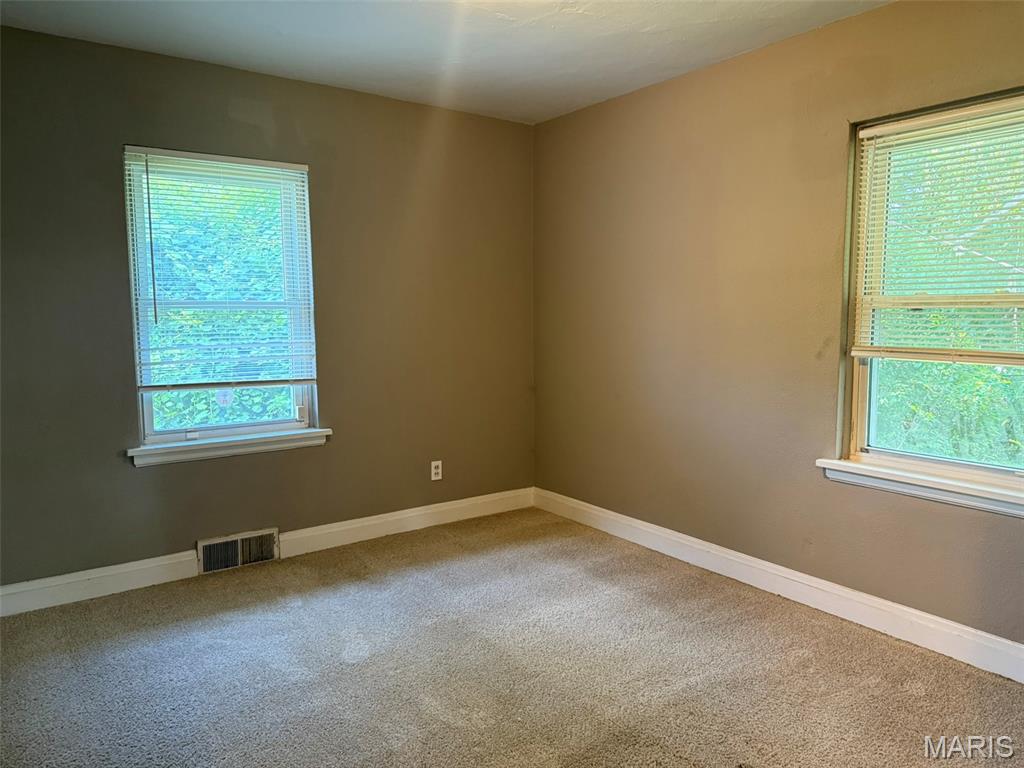 6737 Kenwood Drive Property Photo 12