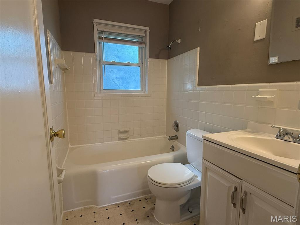 6737 Kenwood Drive Property Photo 17