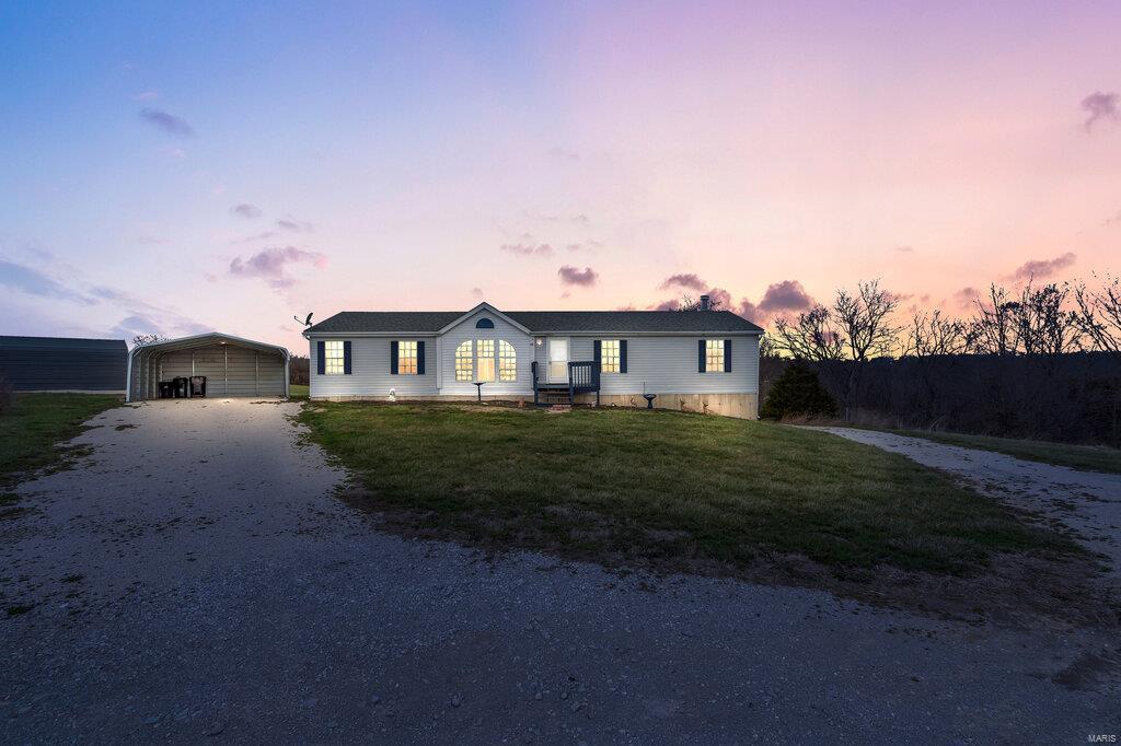 201 Jenna Lee Drive Property Photo 3