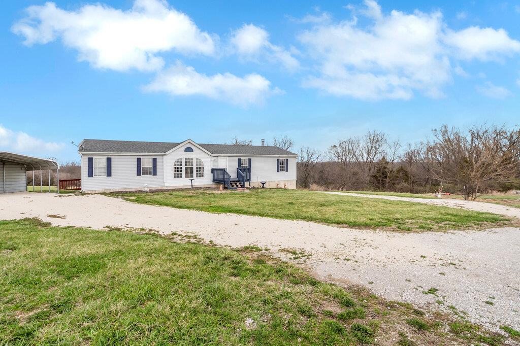 201 Jenna Lee Drive Property Photo 5