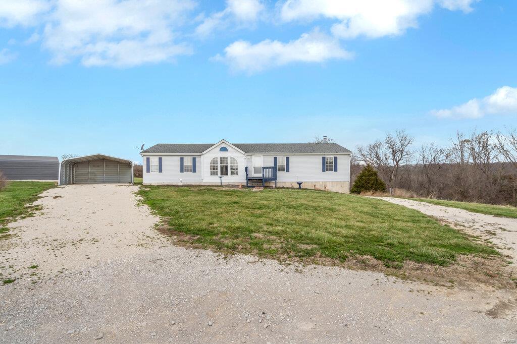201 Jenna Lee Drive Property Photo 6