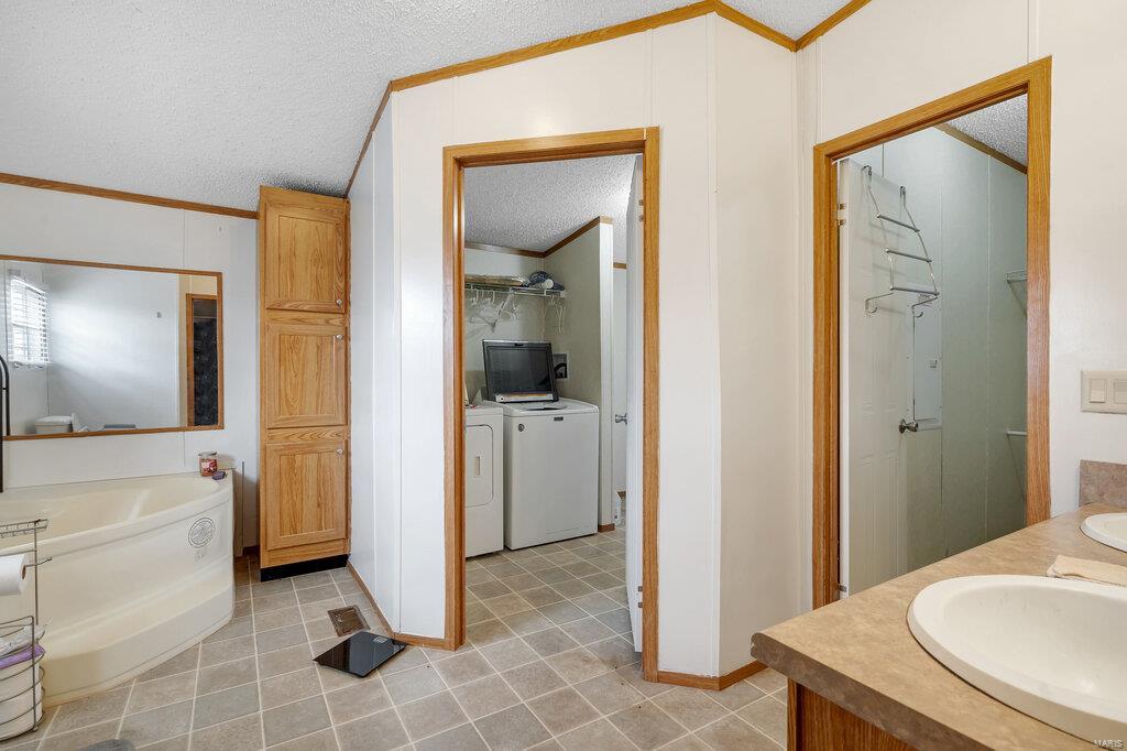 201 Jenna Lee Drive Property Photo 23
