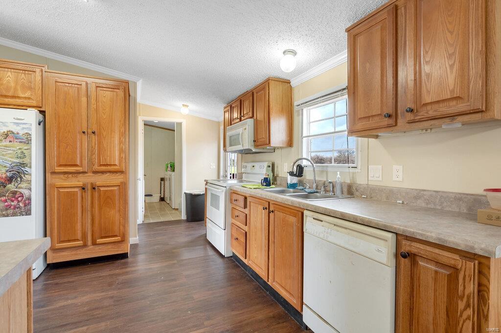 201 Jenna Lee Drive Property Photo 28