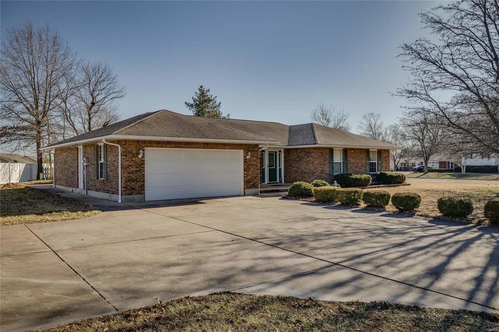 702 Burks Road Property Photo 2