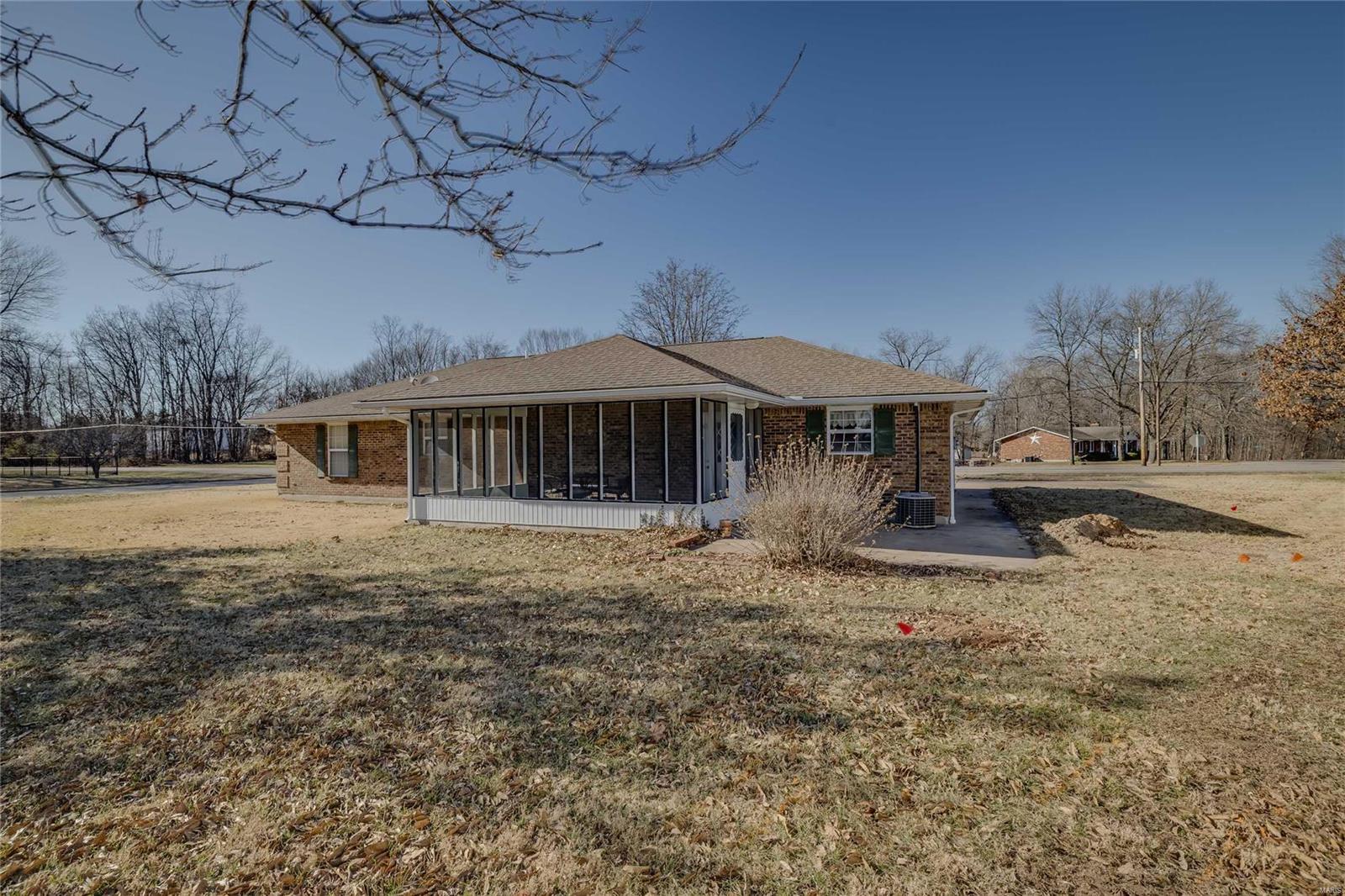 702 Burks Road Property Photo 3