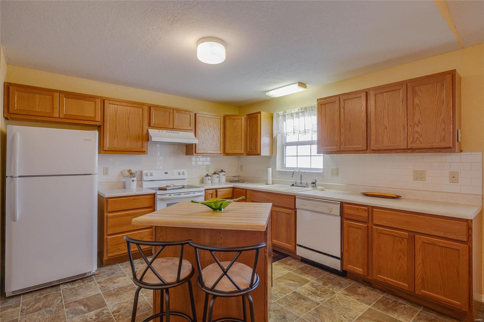 702 Burks Road Property Photo 8