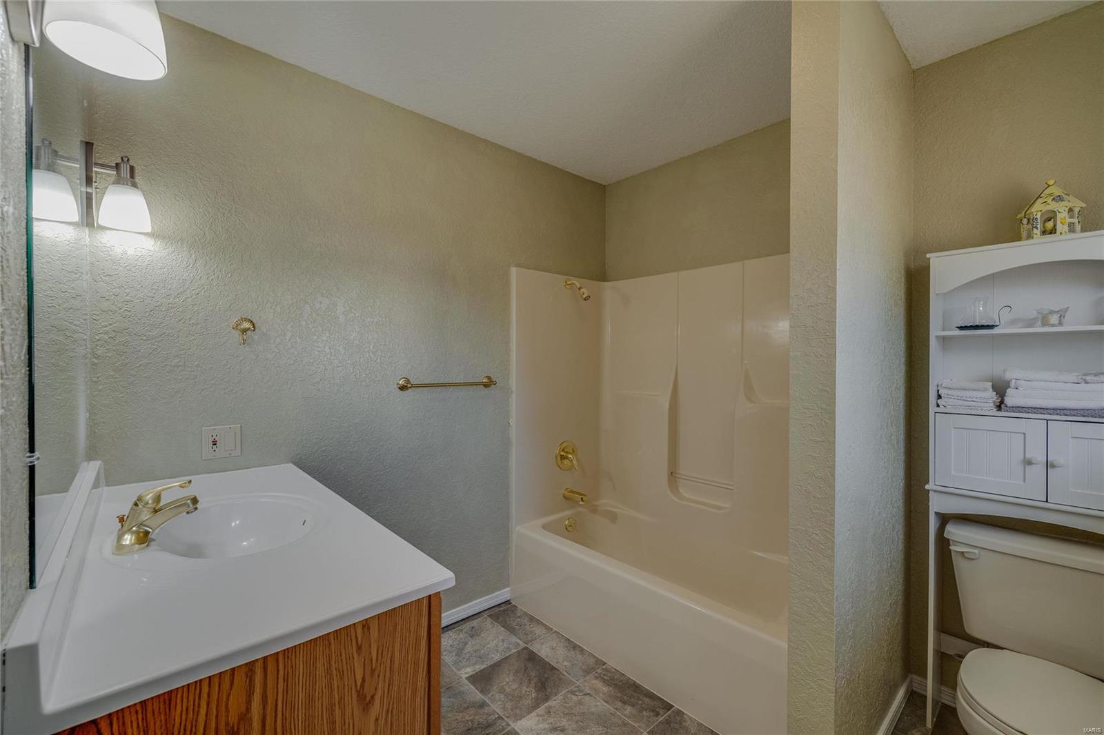 702 Burks Road Property Photo 13