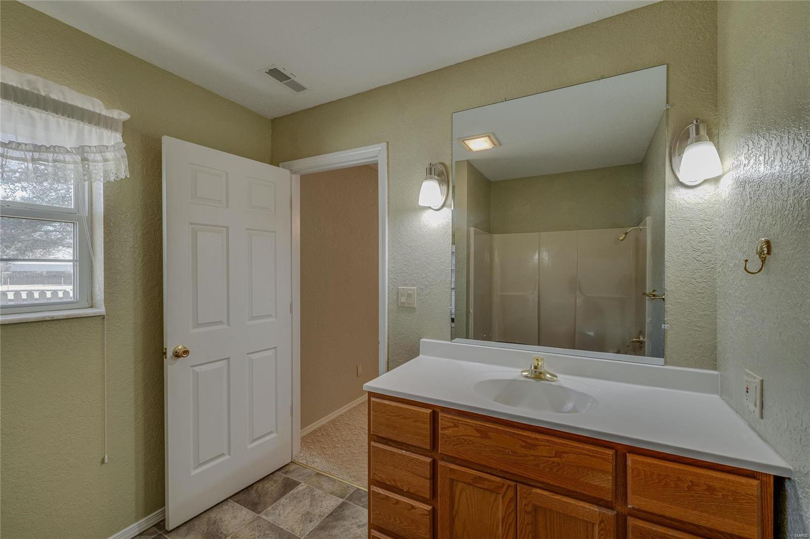 702 Burks Road Property Photo 14