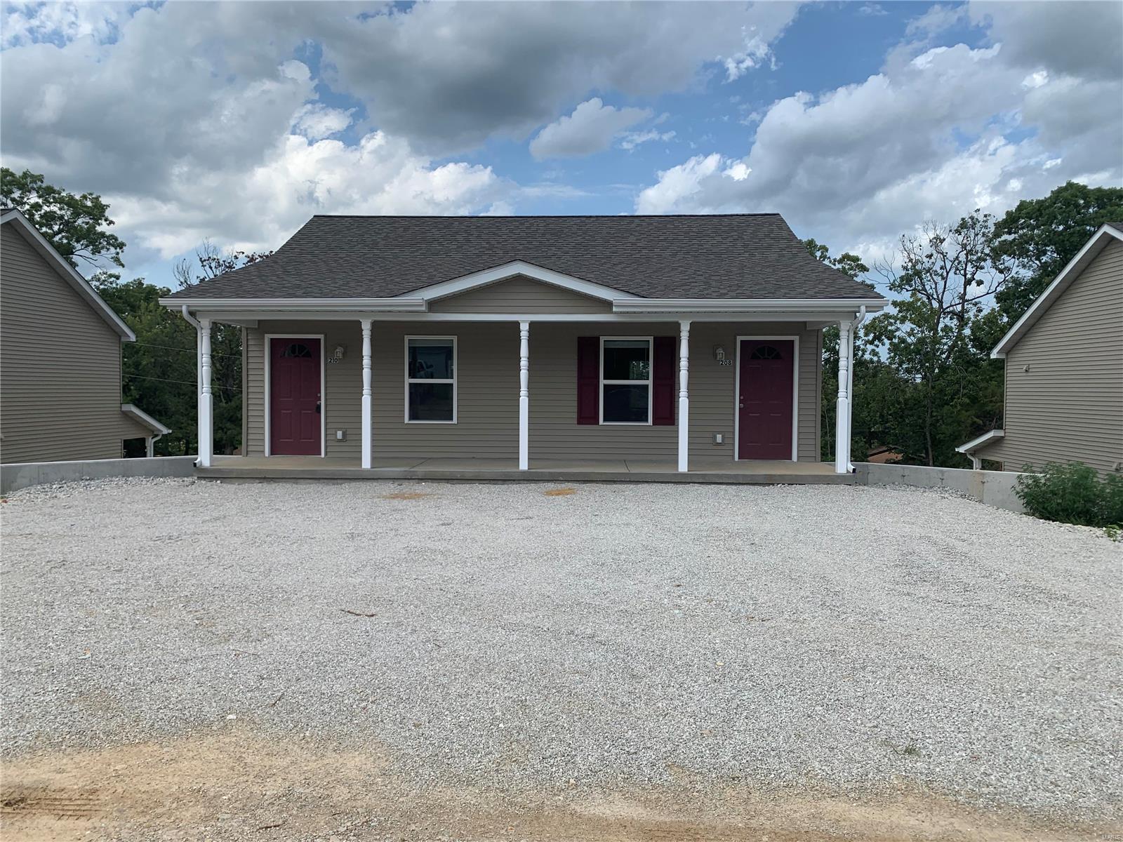716 Tall Oaks Drive Property Photo