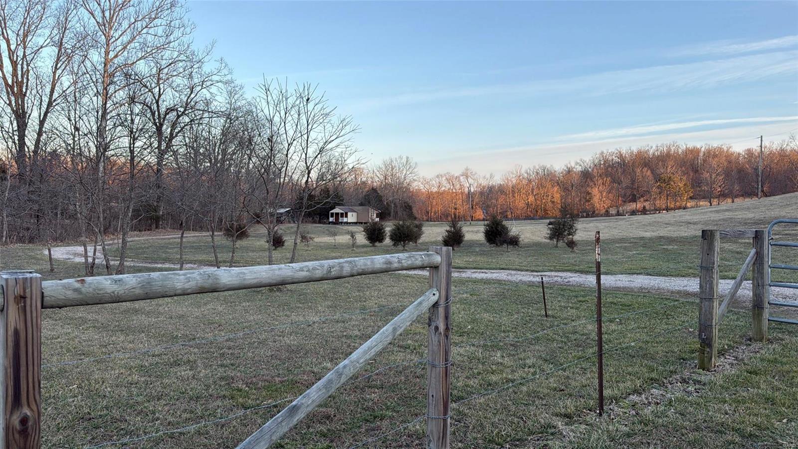 3033 Highway J Property Photo 2