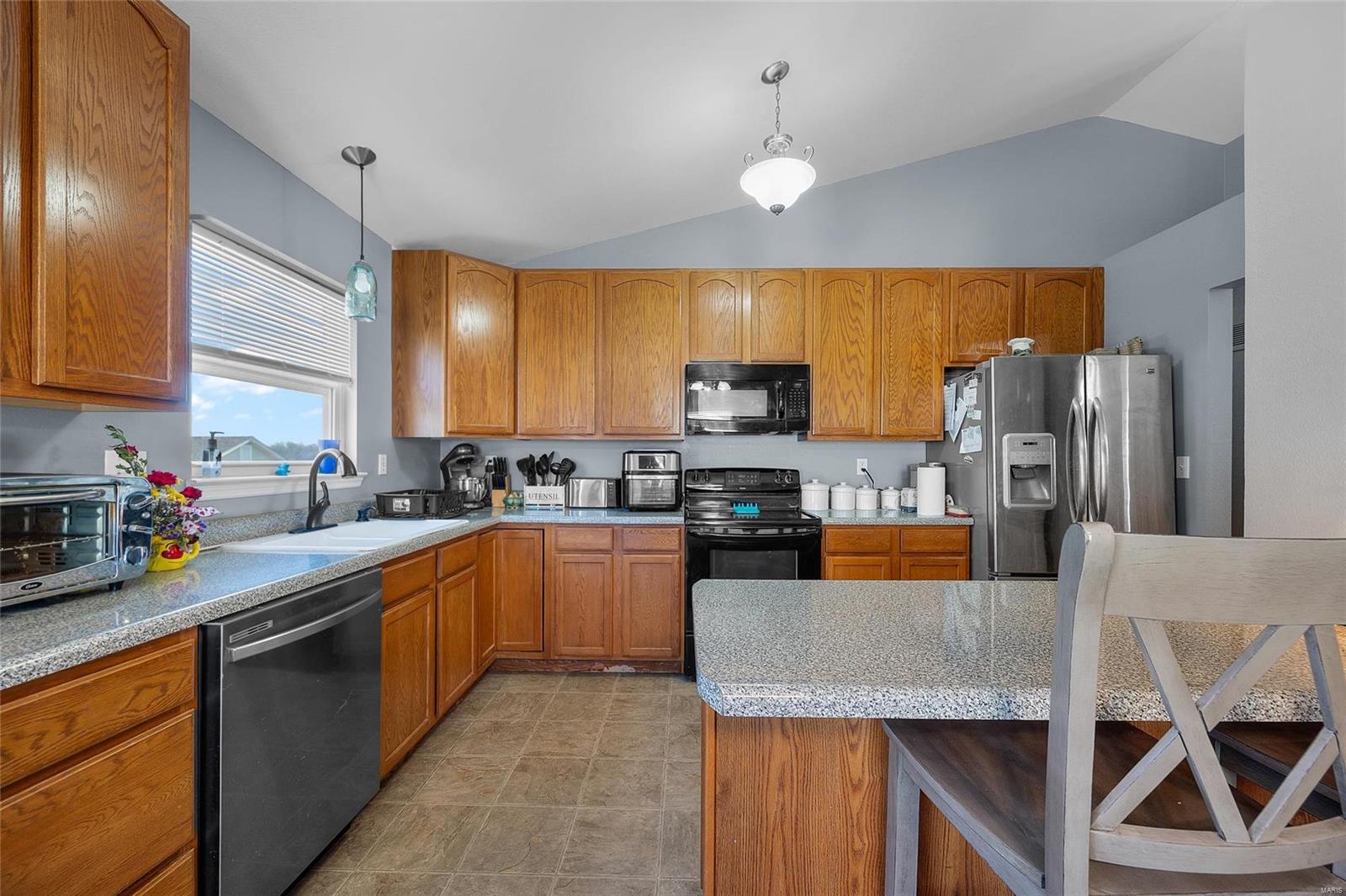 806 Carly Court Property Photo 15