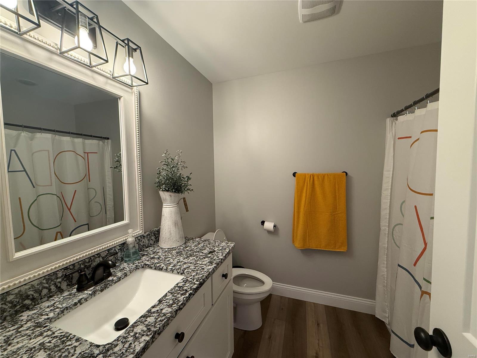 379 Lakeview Property Photo 7