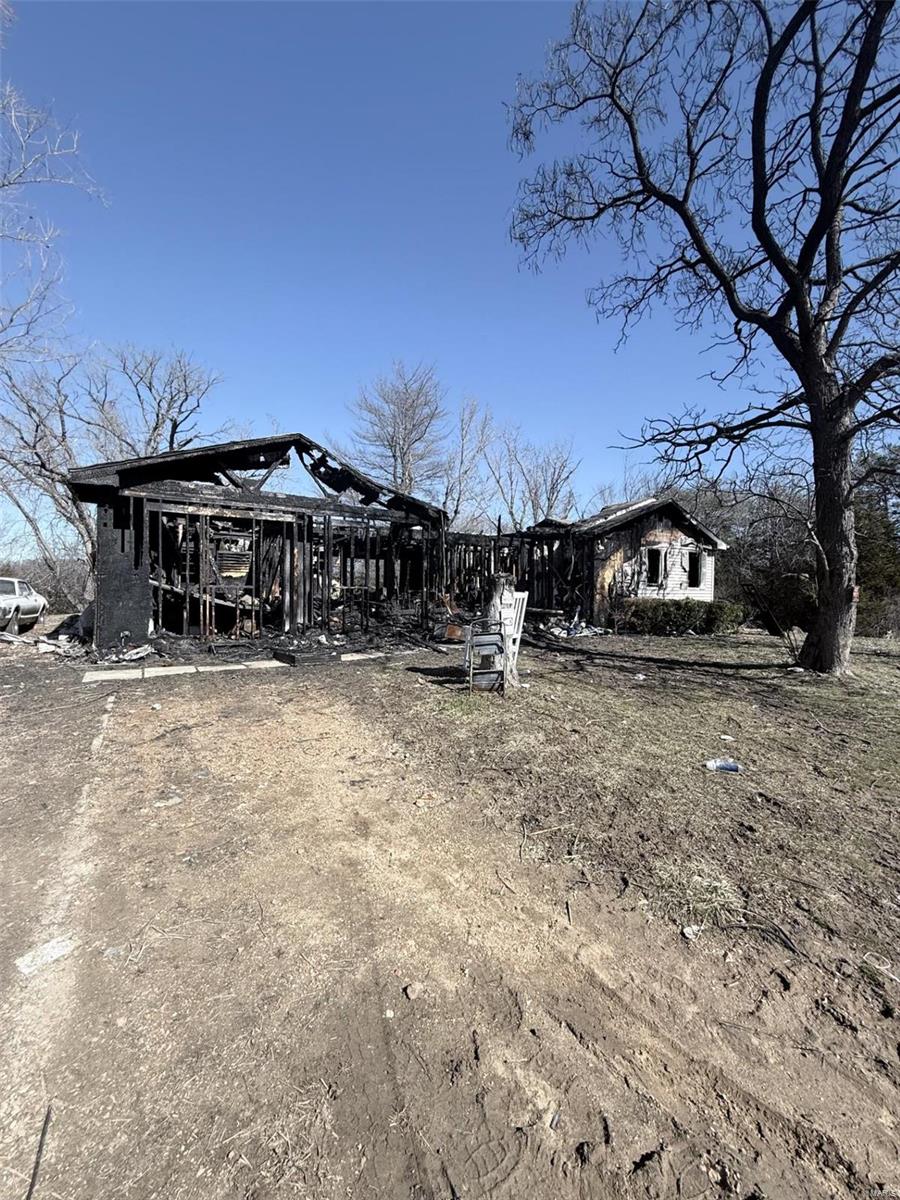 2345 W Springfield Road Property Photo