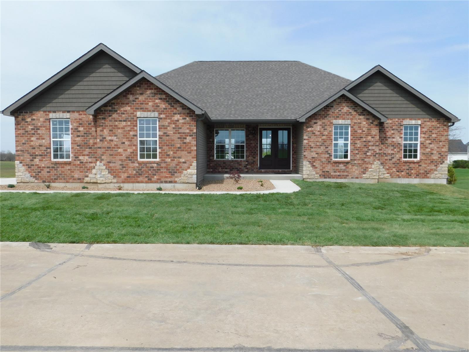 453 Westridge Drive Property Photo 2