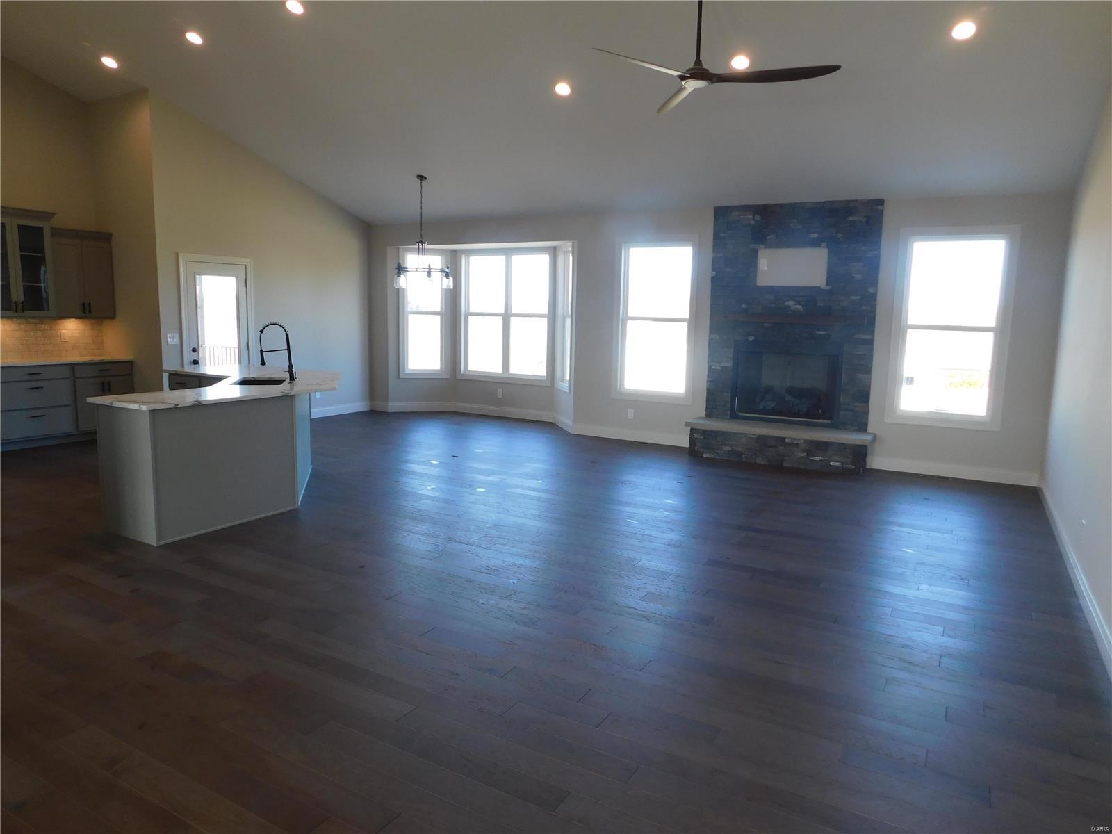 453 Westridge Drive Property Photo 11