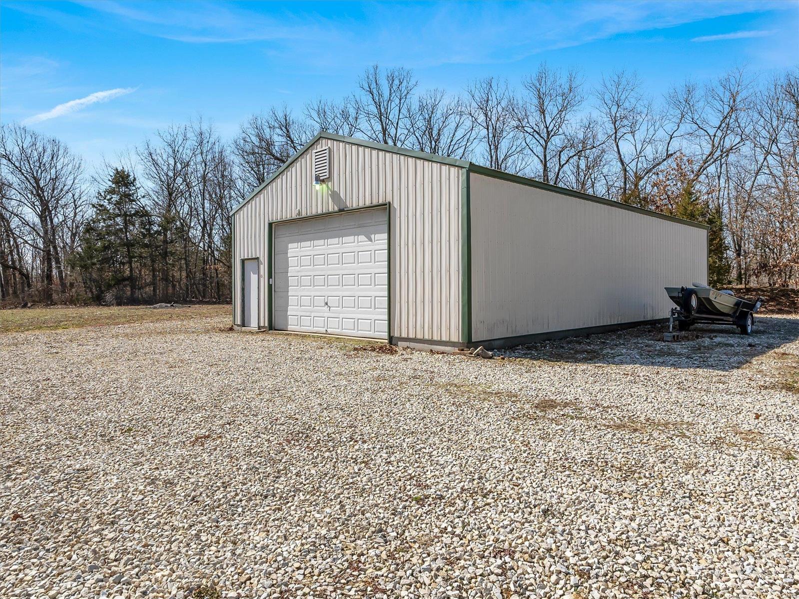 1109 N Flint Hill Road Property Photo 9