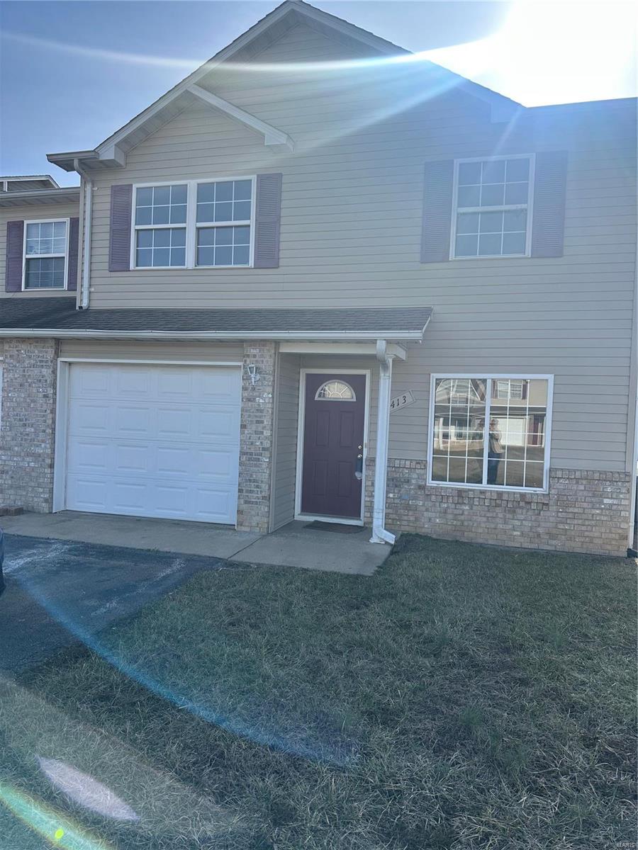 413 Shade Tree Lane R3 Property Photo 2