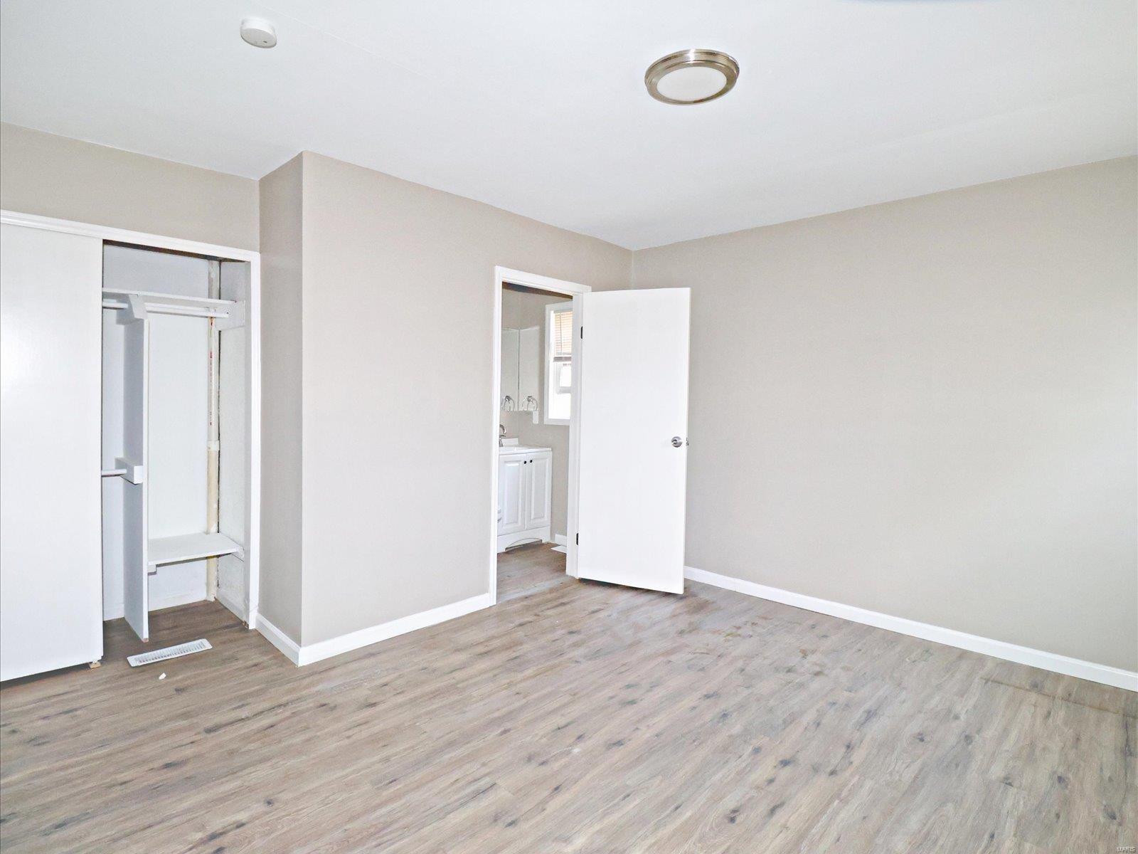 4723 Varrelmann Property Photo 21