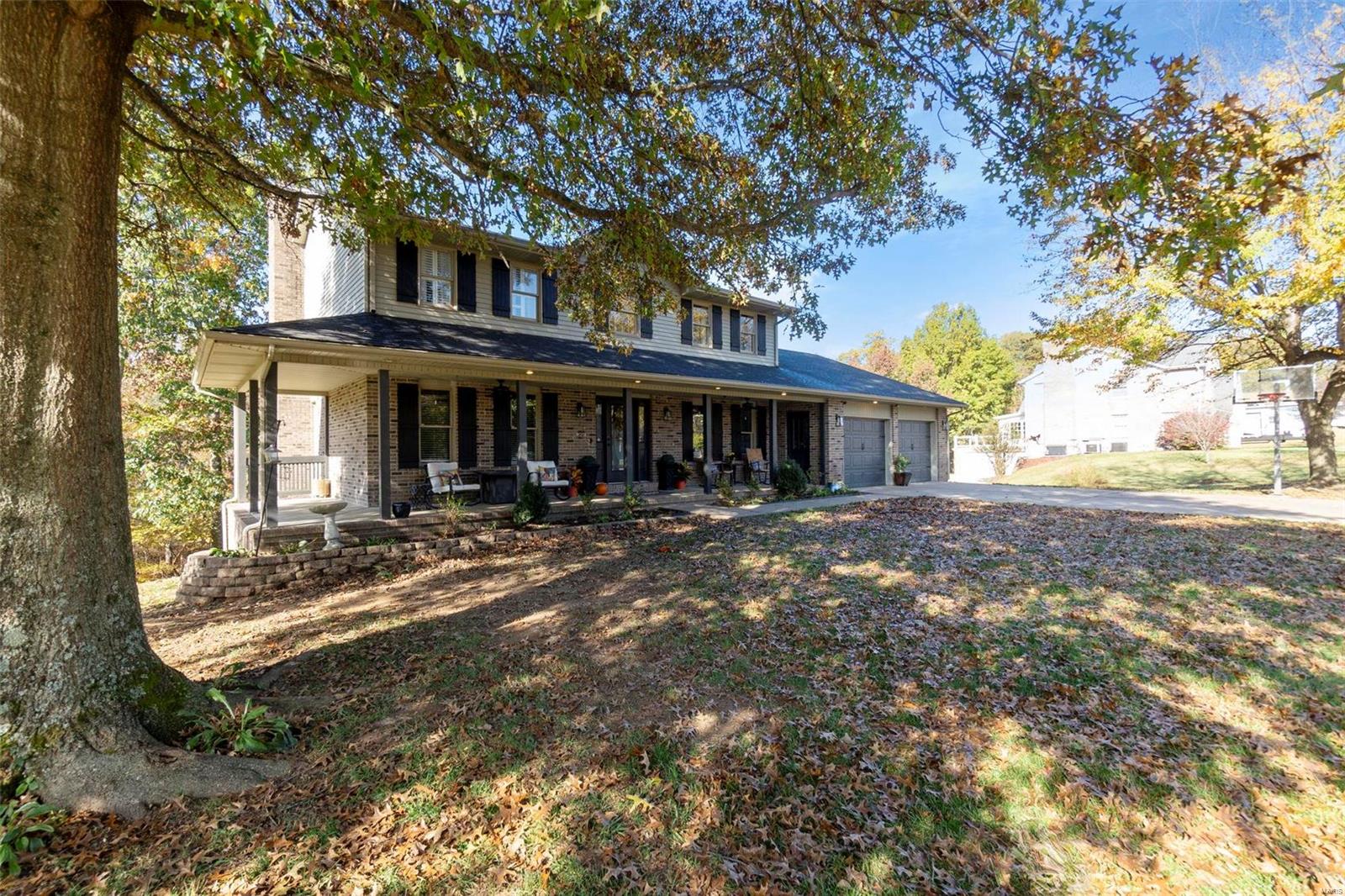409 Oak Forest Property Photo 2