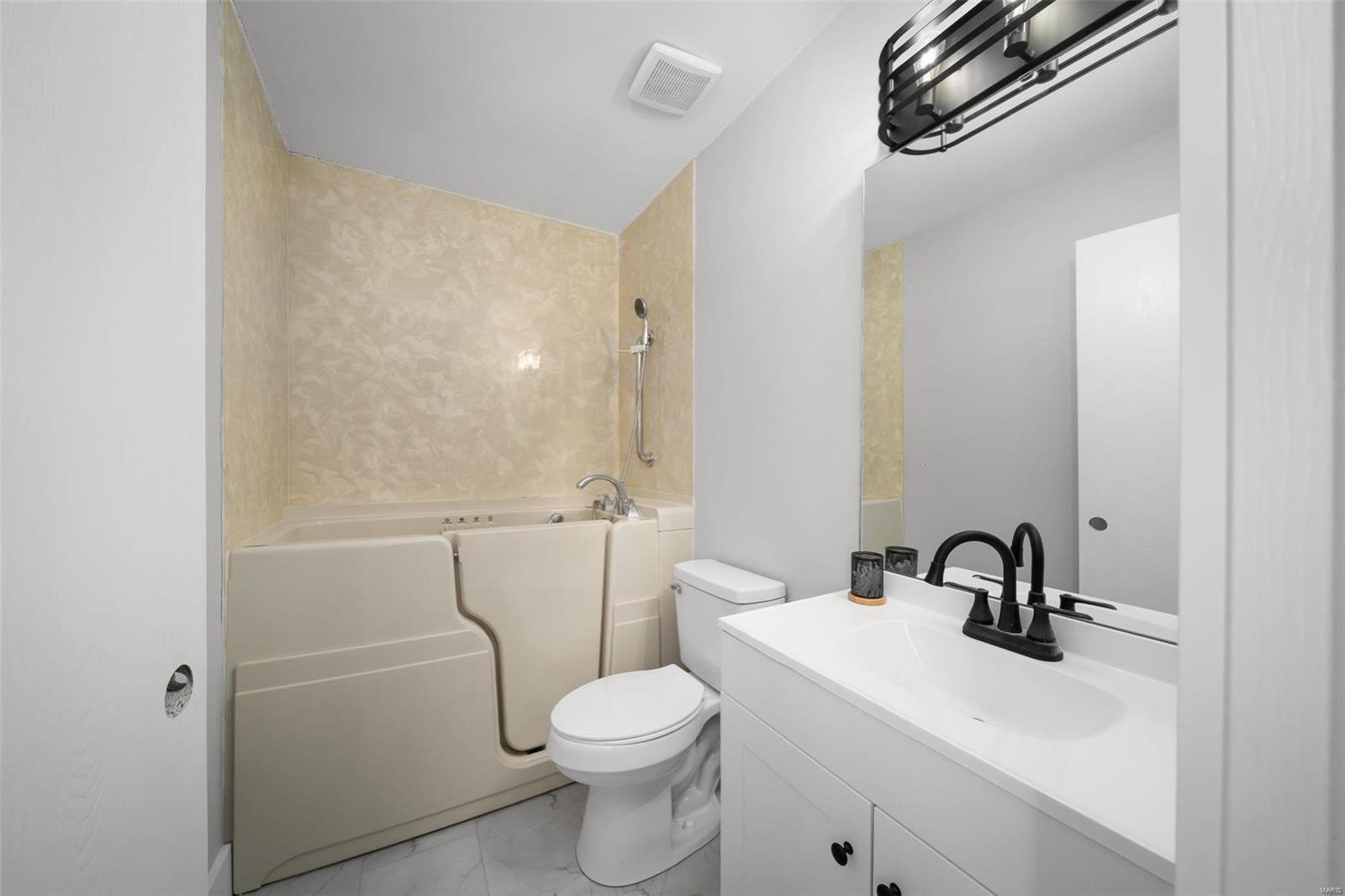 719 Green Ridge Drive Property Photo 19