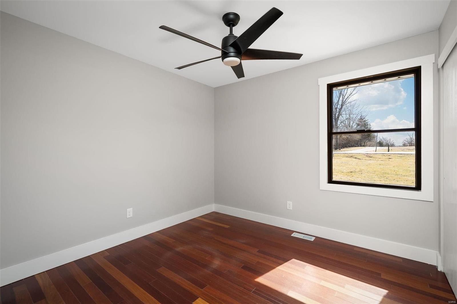 719 Green Ridge Drive Property Photo 23