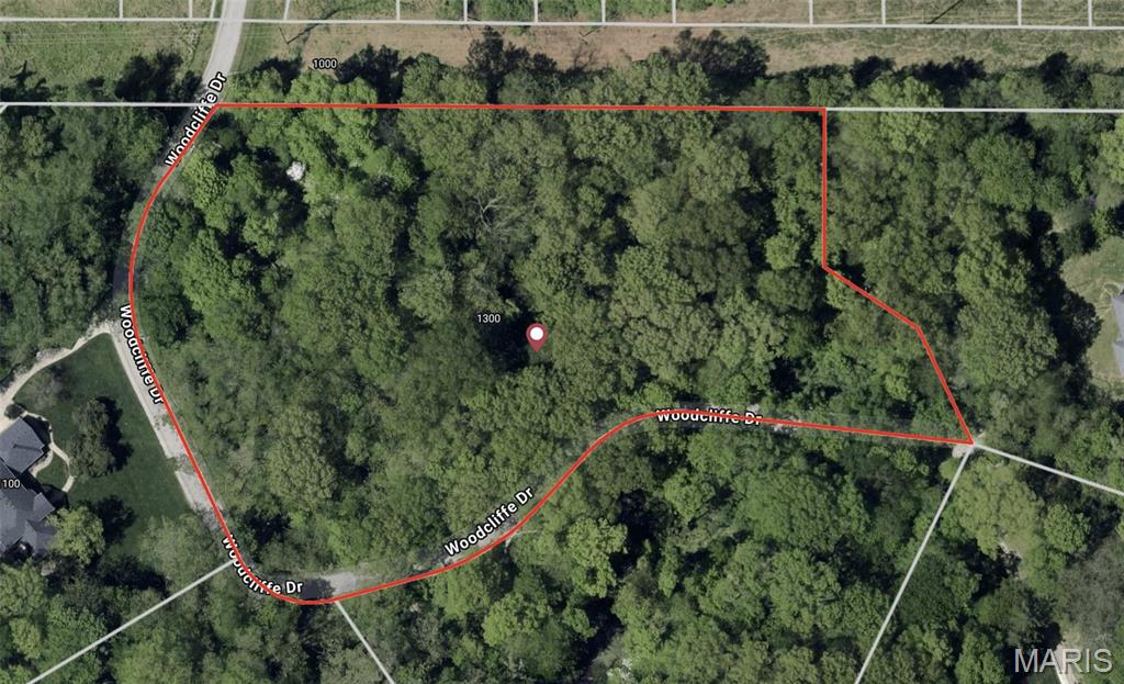 1300 Woodcliffe Drive Property Photo 1
