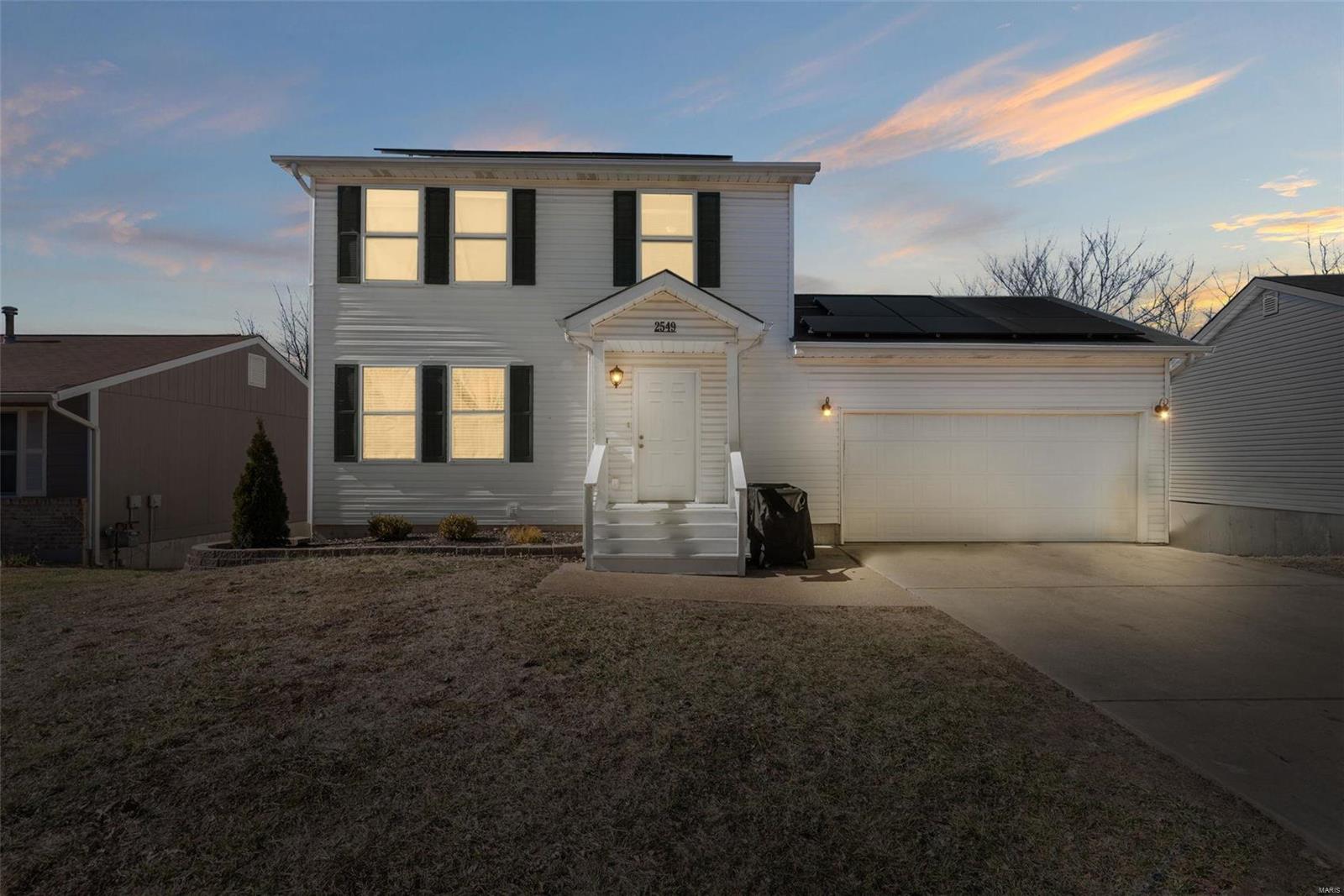 2549 Wellesley Drive Property Photo 2