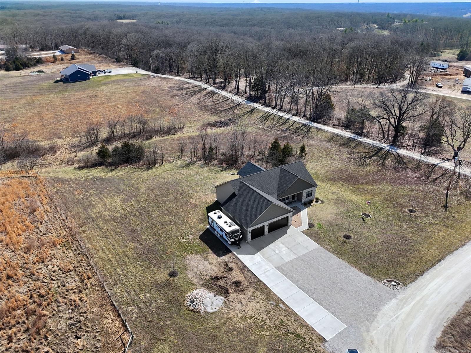 25 Gregory Michael Ln Property Photo 2