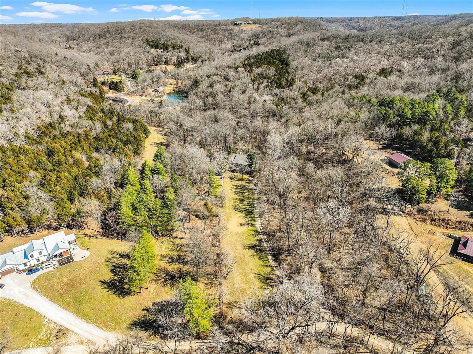 178 Whitetail Crossing Trail Property Photo 4