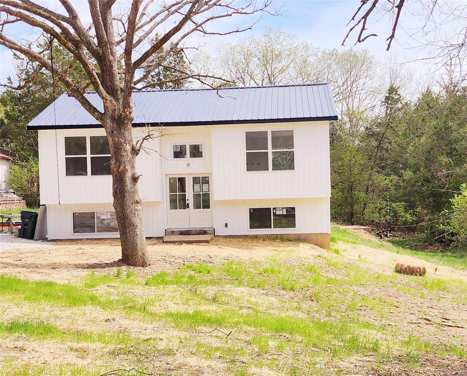 7233 Country Life Acres Property Photo