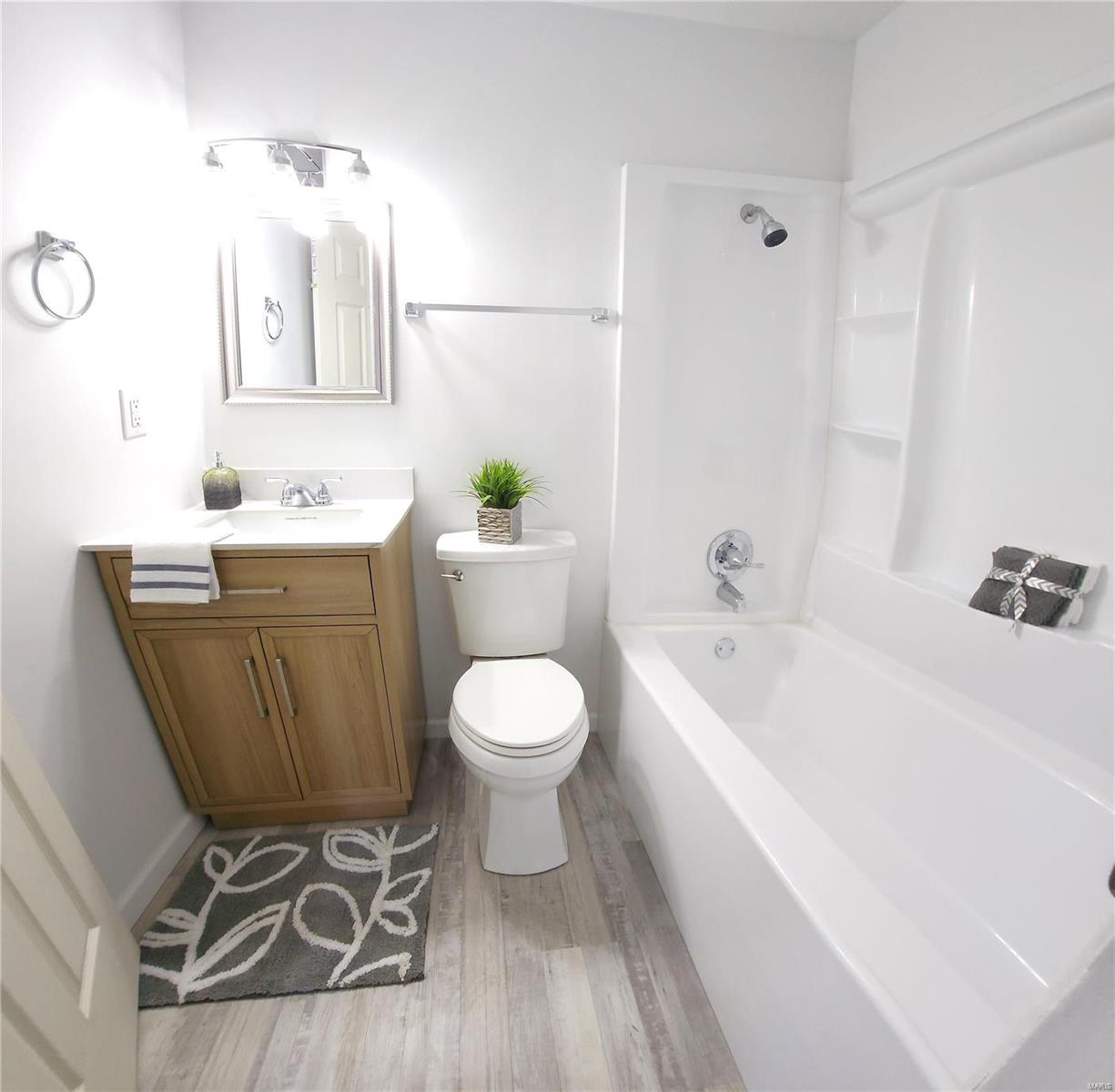5909 Starlight Drive Property Photo 6