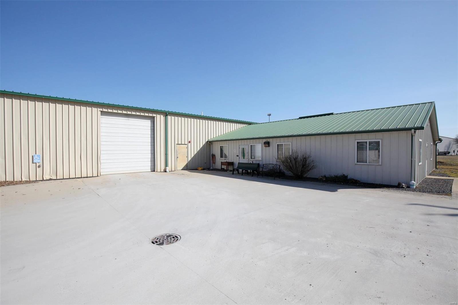 2022 Wagner Street Property Photo