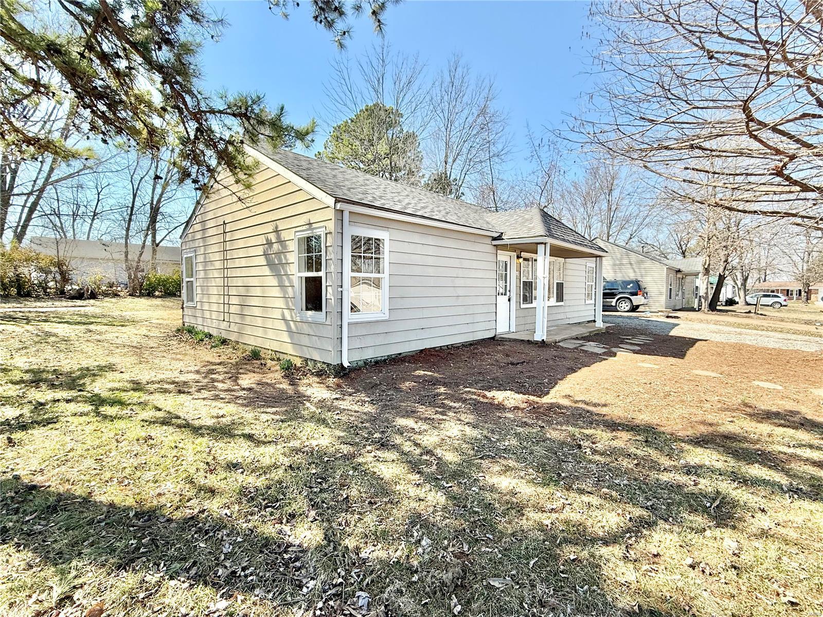 610 Wesley Dr Property Photo 5